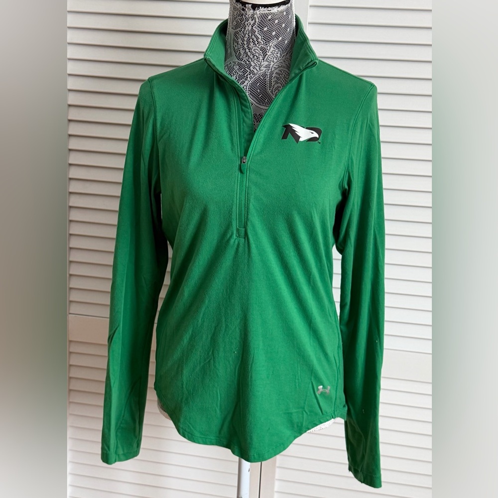 Under Armour North Dakota Fighting Hawks Green 1/4 Zip Pullover Women’s Small